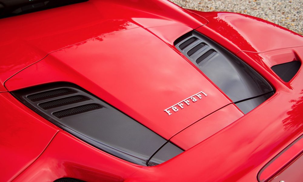 RAOW ferrari f8-extra