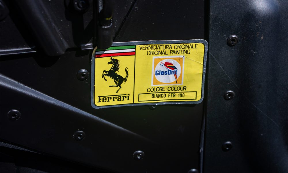 RAOW-ferrari-testarossa-white_0000s_0004_RAOW-ferrari-testarossa-white-bewerkt-30