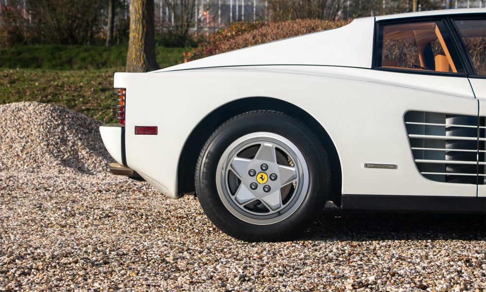 RAOW-ferrari-testarossa-white_0000s_0013_RAOW-ferrari-testarossa-white-bewerkt-21
