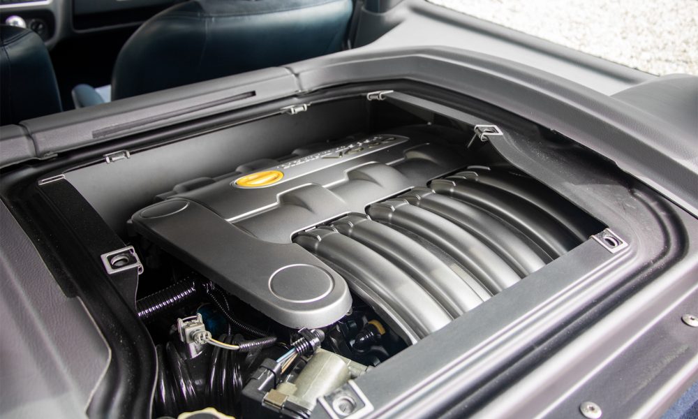 Renault-Clio-Sport-V6_0000s_0003_Renault-Clio-Sport-V6-bewerkt-25