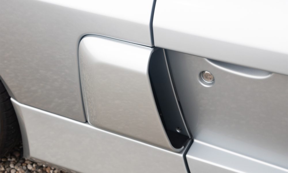 Renault-Clio-Sport-V6_0000s_0005_Renault-Clio-Sport-V6-bewerkt-23