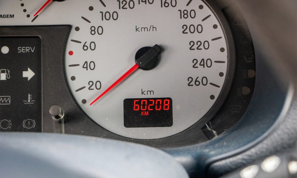 Renault-Clio-Sport-V6_0000s_0012_Renault-Clio-Sport-V6-bewerkt-16