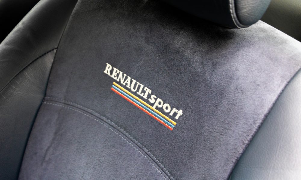 Renault-Clio-Sport-V6_0000s_0014_Renault-Clio-Sport-V6-bewerkt-14