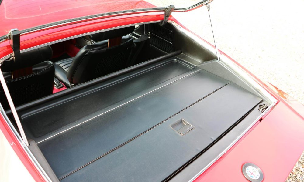 alfa-romeo-montreal-35