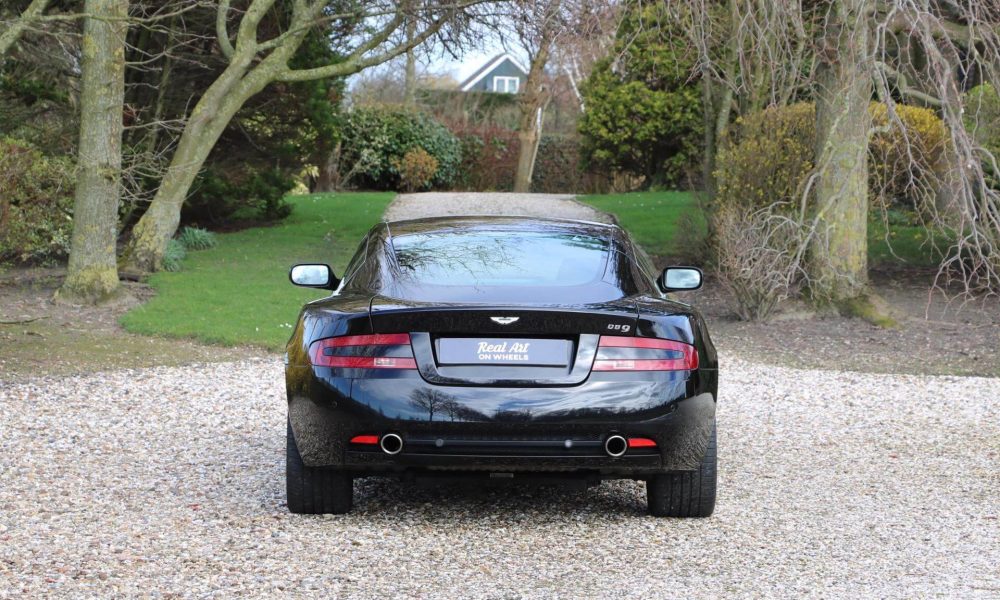 aston-martin-db9-5