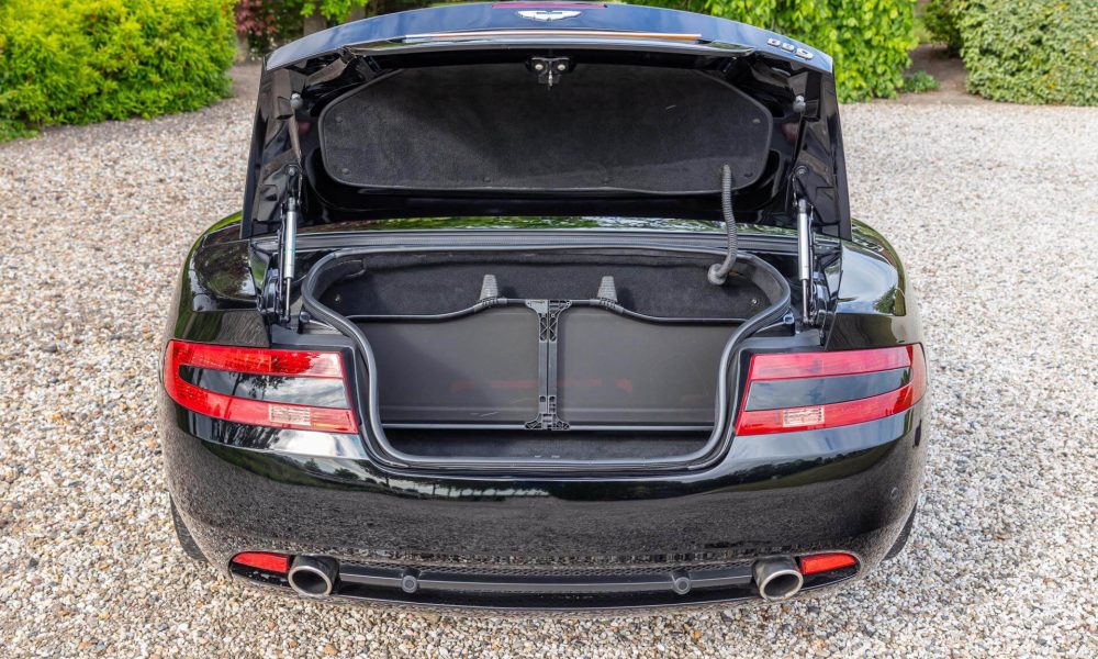 aston-martin-db9-volante-16