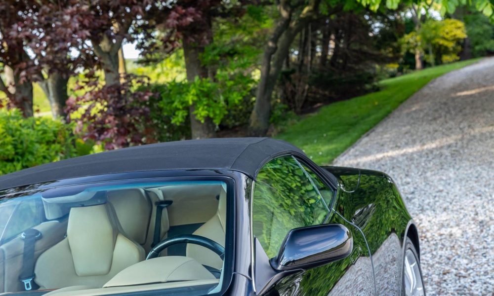 aston-martin-db9-volante-28