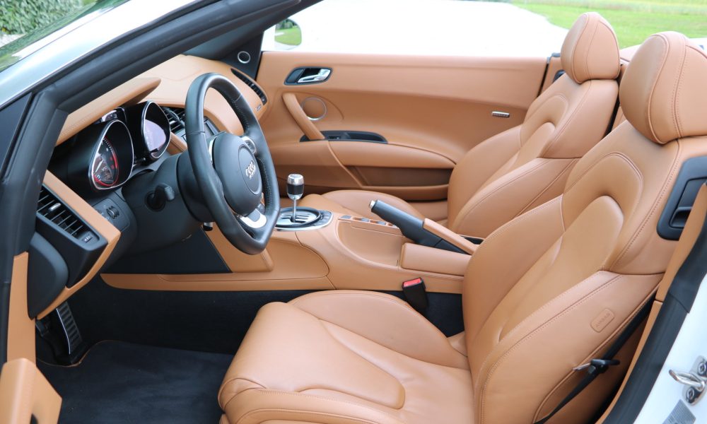 audi-r8-v10-manual-10-2048x1365