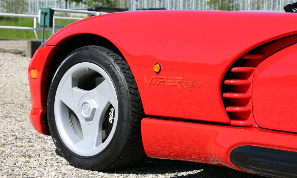 dodge-viper-12