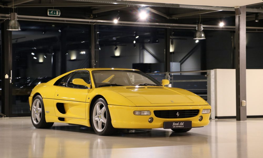 ferrari-355-gts-giallo-modena-1-2048x1365