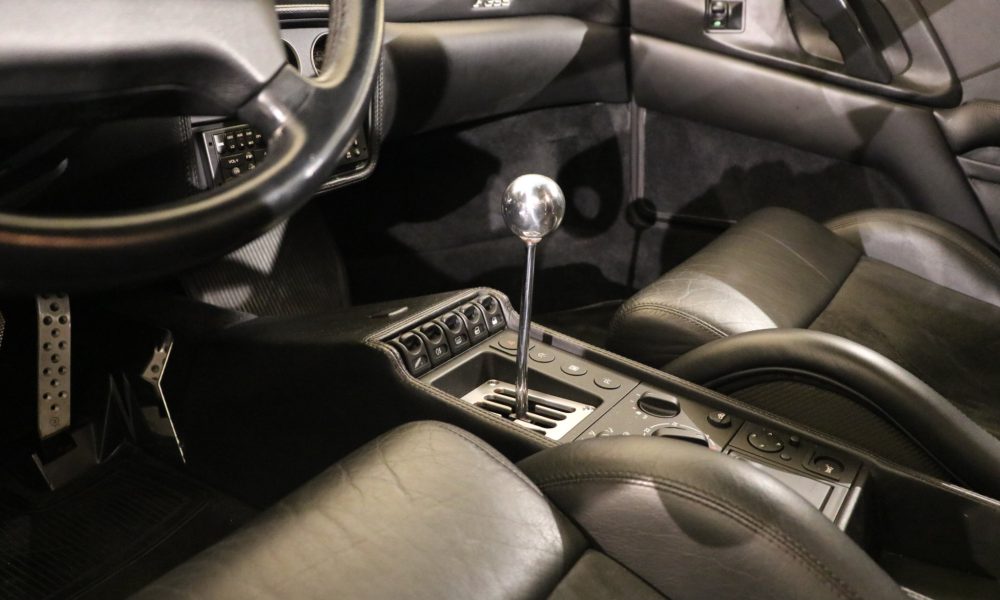 ferrari-355-gts-giallo-modena-8-2048x1365