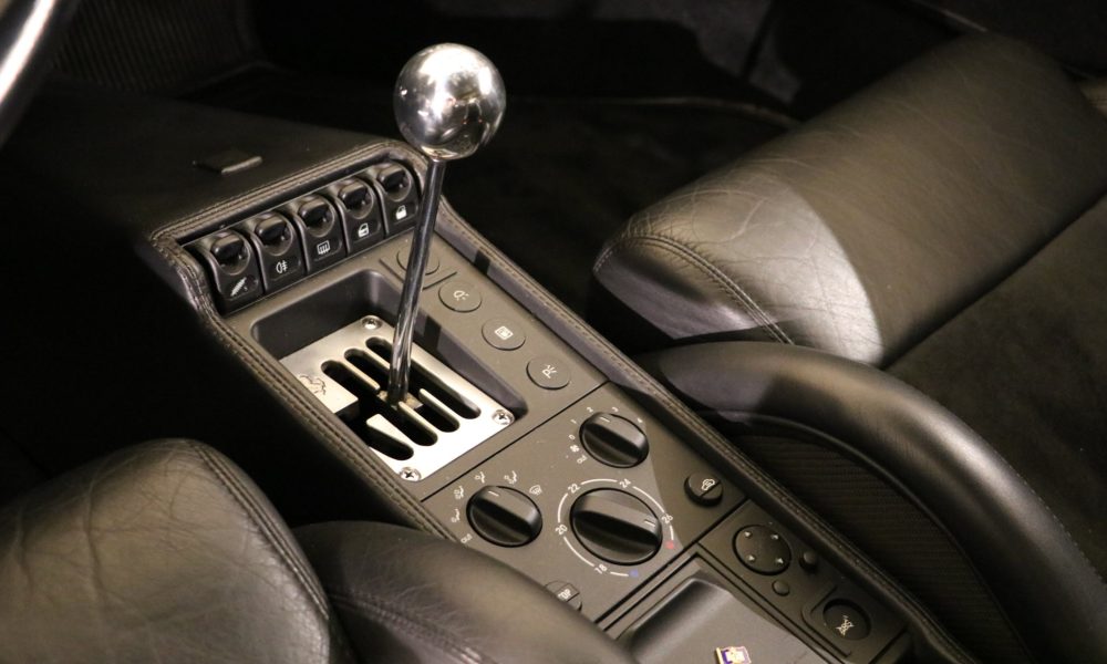 ferrari-355-gts-giallo-modena-9-2048x1365