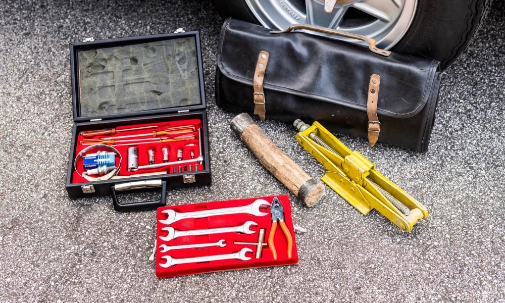 ferrari-365-gt4-2-2-realartonwheels-9