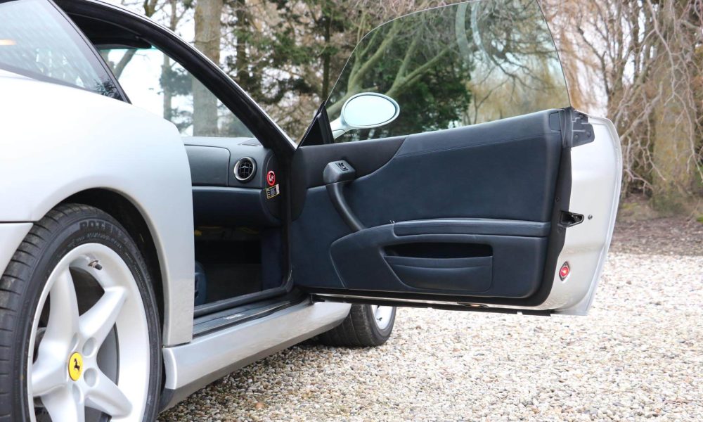 ferrari-550-maranello-realartonwheels-16