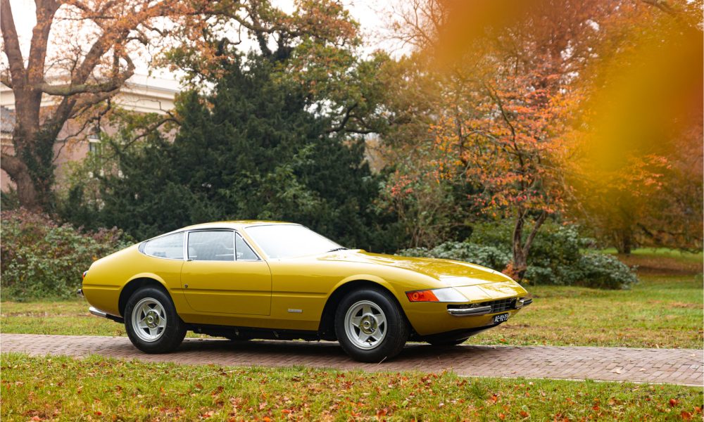 ferrari-daytona-2048x1364