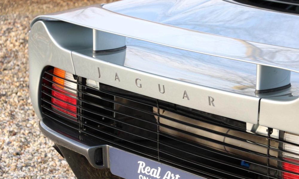 jaguar-xj220-123-10-2