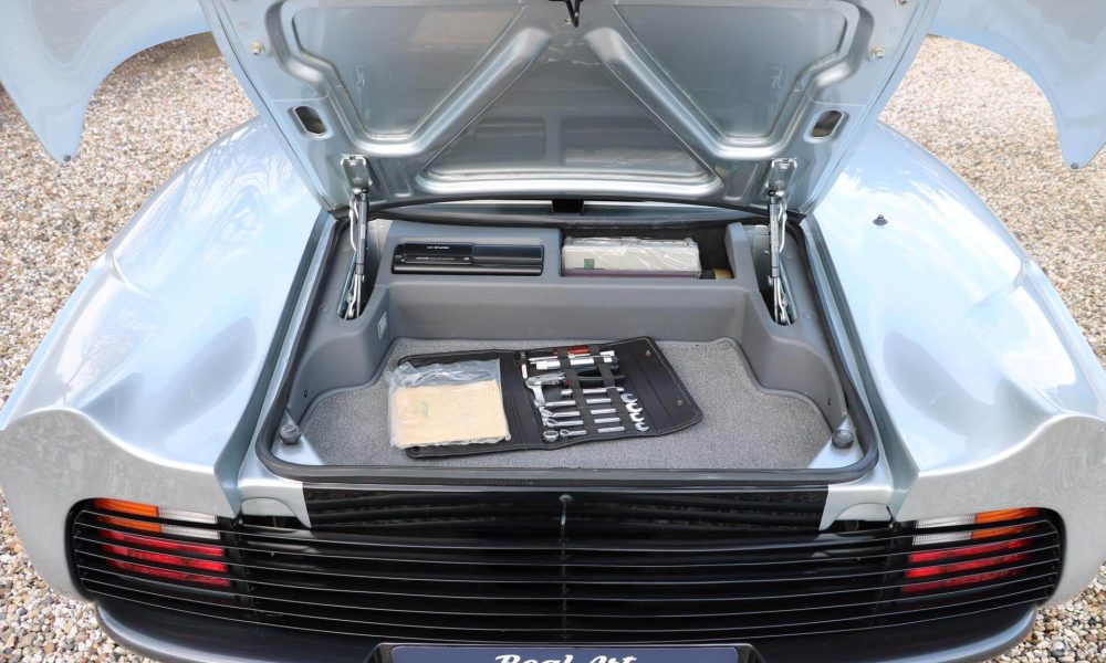 jaguar-xj220-123-31-2