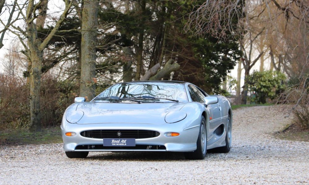 jaguar-xj220-123-4-2