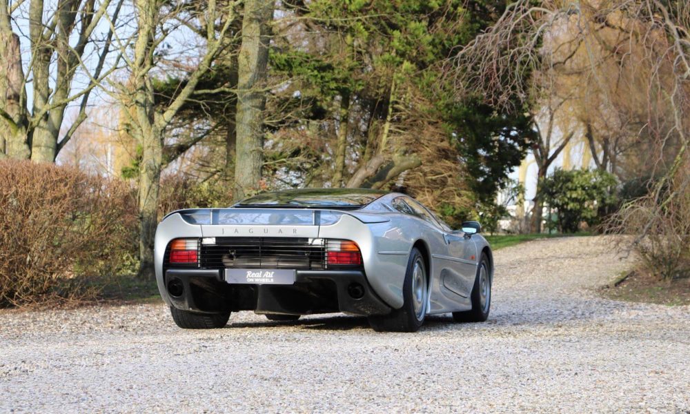 jaguar-xj220-123-7-2