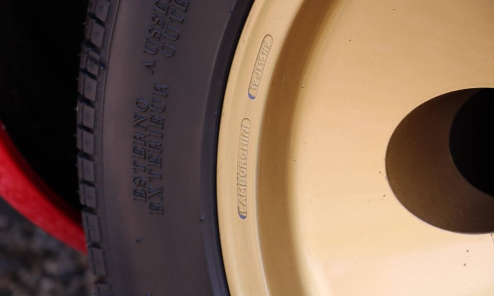 lamborghini-countach-5000-qv-18