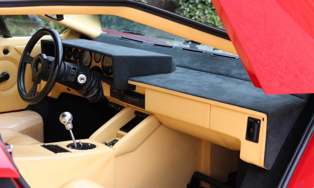 lamborghini-countach-5000-qv-31