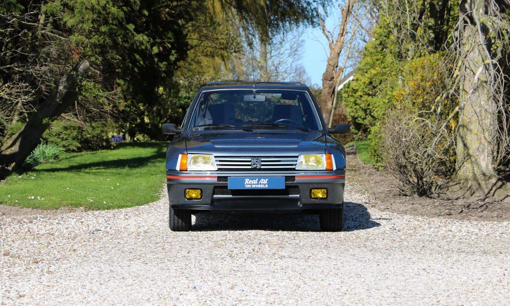 peugeot-205-turbo-11