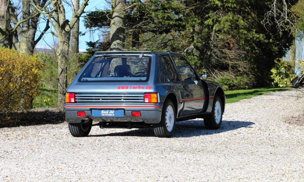 peugeot-205-turbo-3