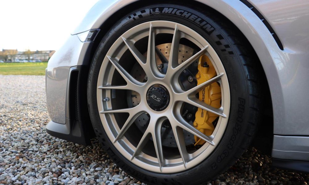 porsche-991-gt2rs-17