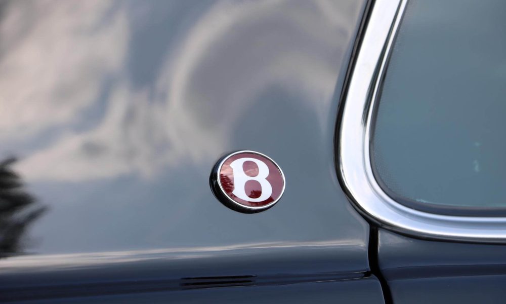 real-art-on-wheels-bentley-arnage-rl-14