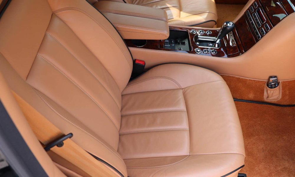 real-art-on-wheels-bentley-arnage-rl-25