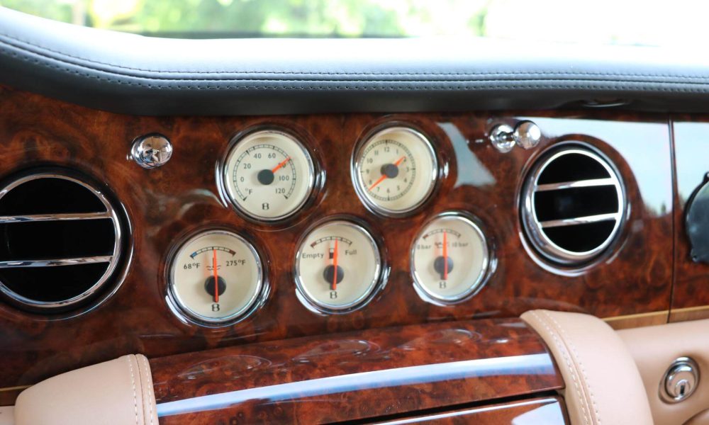 real-art-on-wheels-bentley-arnage-rl-28