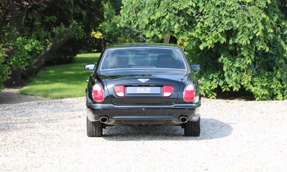 real-art-on-wheels-bentley-arnage-rl-8