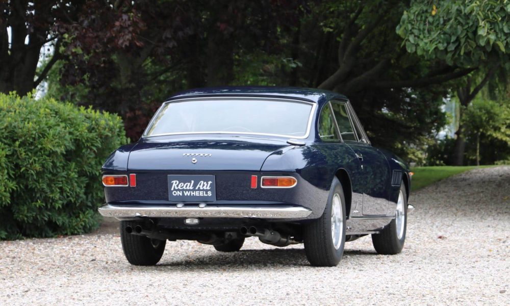 real-art-on-wheels-ferrari-330-gt-10