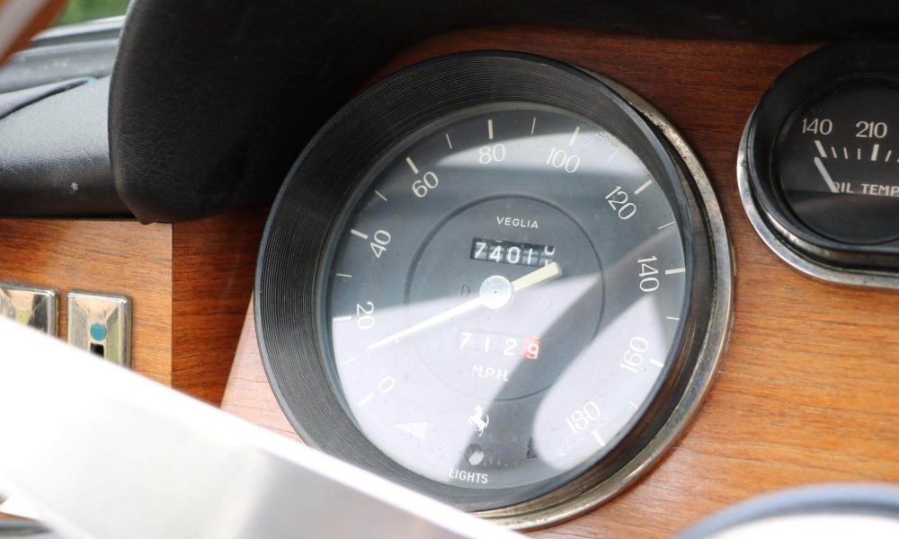 real-art-on-wheels-ferrari-330-gt-27