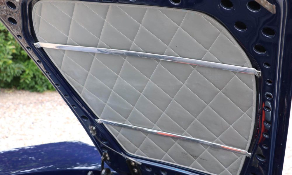 real-art-on-wheels-ferrari-330-gt-35