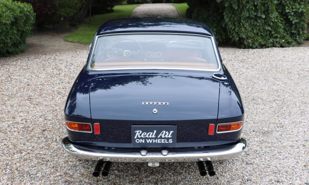 real-art-on-wheels-ferrari-330-gt-7