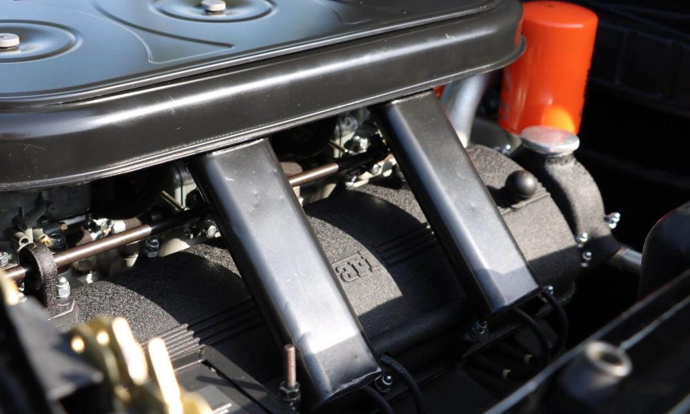 real-art-on-wheels-ferrari-365-gt-2-2-28