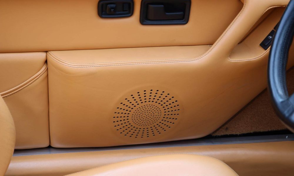 real-art-on-wheels-ferrari-mondial-t-cabriolet-25