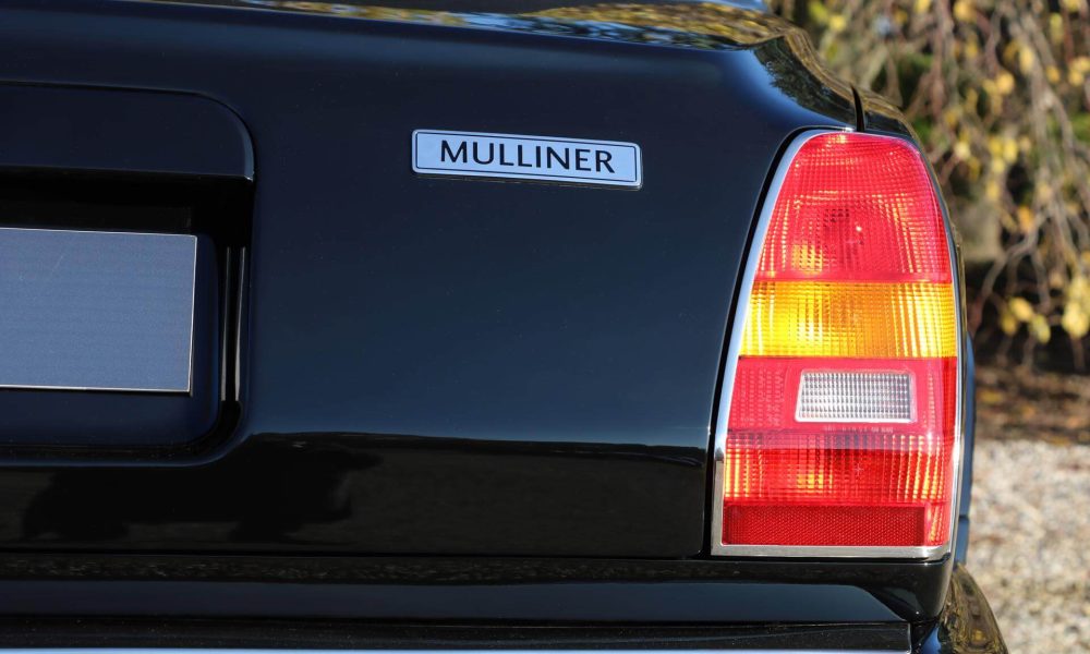 reala-art-on-wheels-bentley-azure-widebody-10