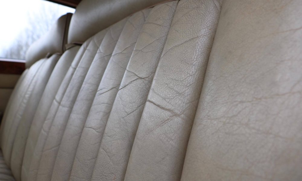 rolls-royce-silver-cloud-dhc-10