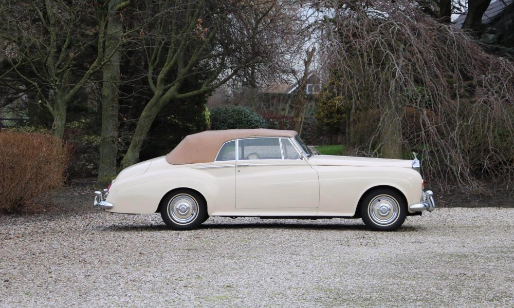 rolls-royce-silver-cloud-dhc-3