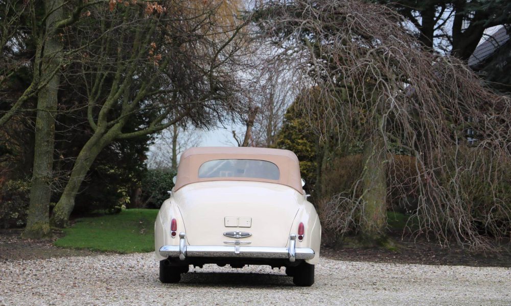 rolls-royce-silver-cloud-dhc-6